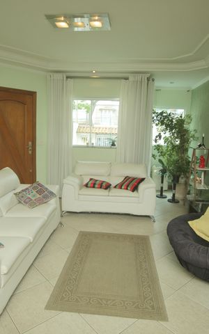 Casa à venda com 289m², 3 quartos e 6 vagasSala