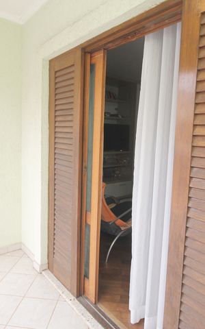 Casa à venda com 289m², 3 quartos e 6 vagasVaranda da Suíte Master