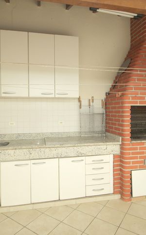 Casa à venda com 289m², 3 quartos e 6 vagasChurrasqueira