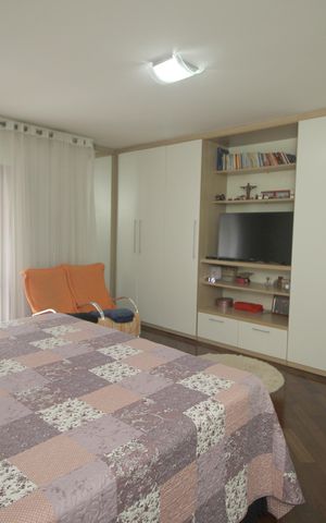 Casa à venda com 289m², 3 quartos e 6 vagasSuíte Master