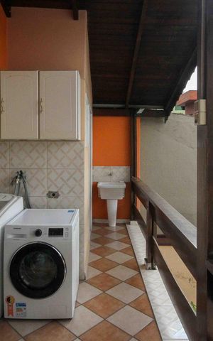 Casa à venda com 262m², 3 quartos e 4 vagas