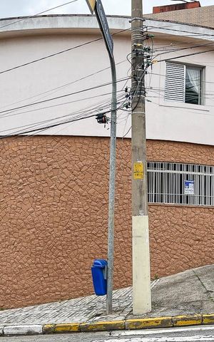 Casa à venda com 184m², 3 quartos e 1 vagaFachada + plaquinha
