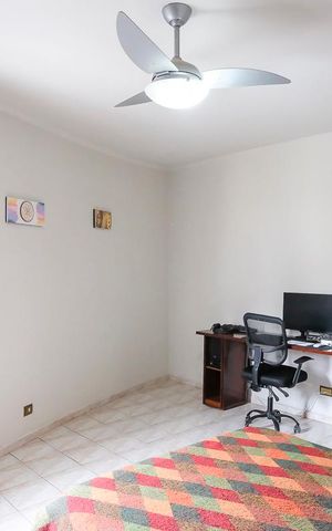 Casa à venda com 184m², 3 quartos e 1 vagaQuarto 2