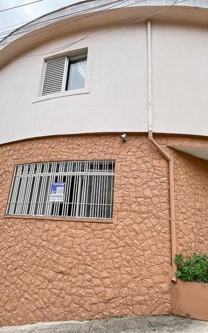 Casa à venda com 184m², 3 quartos e 1 vagaFachada + plaquinha