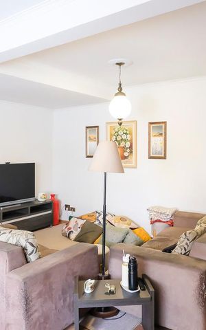 Casa à venda com 184m², 3 quartos e 1 vagaSala