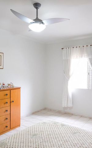 Casa à venda com 184m², 3 quartos e 1 vagaQuarto 1