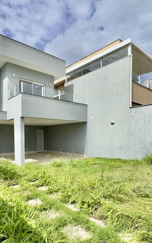 Casa de condomínio à venda com 158m², 3 quartos e 4 vagas