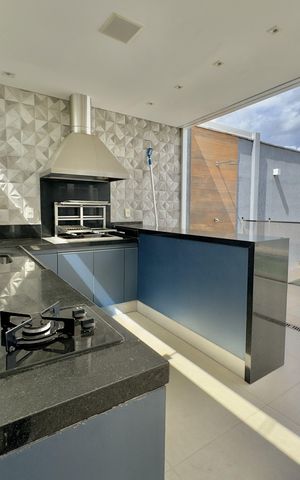 Casa de condomínio à venda com 158m², 3 quartos e 4 vagas