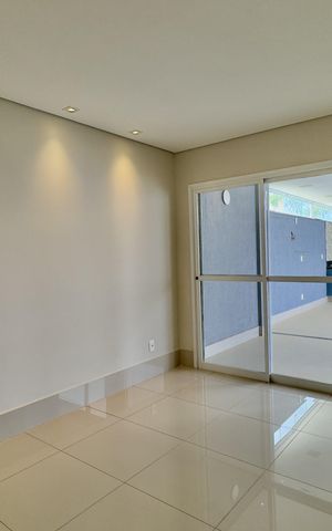 Casa de condomínio à venda com 158m², 3 quartos e 4 vagas