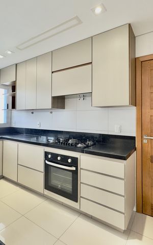 Casa de condomínio à venda com 158m², 3 quartos e 4 vagas