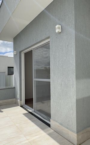 Casa de condomínio à venda com 158m², 3 quartos e 4 vagas