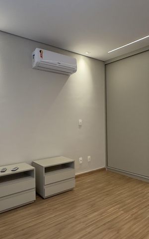 Casa de condomínio à venda com 158m², 3 quartos e 4 vagas