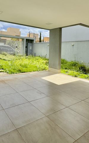 Casa de condomínio à venda com 158m², 3 quartos e 4 vagas