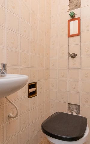 Casa à venda com 175m², 3 quartos e 2 vagasBanheiro 3