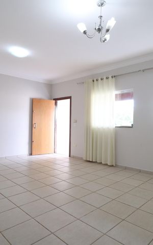 Casa para alugar com 250m², 3 quartos e 4 vagasSala