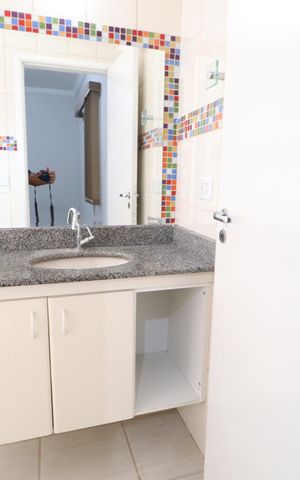 Casa para alugar com 250m², 3 quartos e 4 vagasBanheiro do Quarto 2