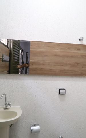 Casa para alugar com 250m², 3 quartos e 4 vagasBanheiro Social