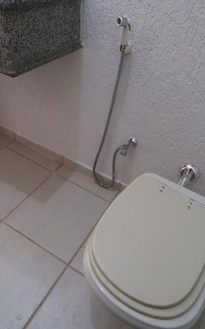 Casa para alugar com 250m², 3 quartos e 4 vagasLavabo
