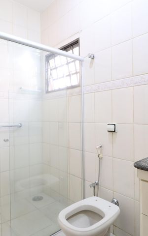Casa para alugar com 250m², 3 quartos e 4 vagasBanheiro do Quarto 3
