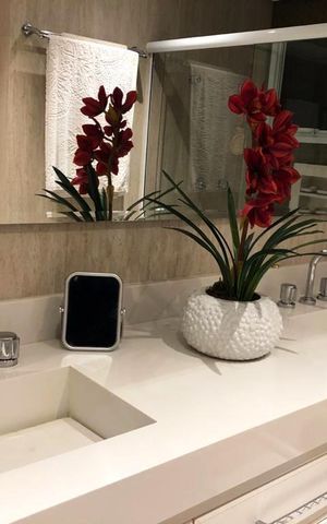 Apartamento à venda com 250m², 3 quartos e 4 vagasBanheiro
