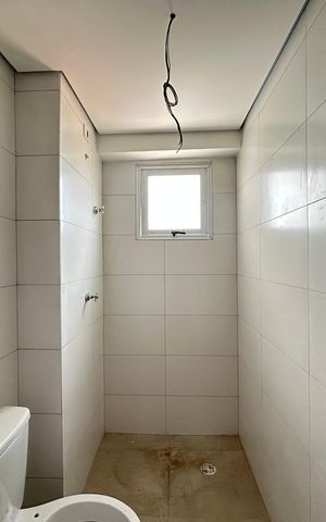 Apartamento à venda com 48m², 2 quartos e 1 vaga Apartamento à venda com 48m², 2 quartos e 1 vagaBanheiro