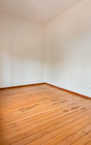 Casa à venda com 70m², 2 quartos e sem vaga Casa à venda com 70m², 2 quartos e sem vagaQuarto 1