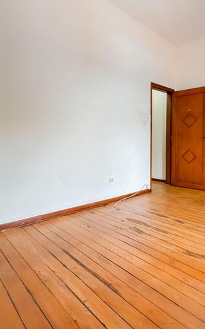 Casa à venda com 70m², 2 quartos e sem vaga Casa à venda com 70m², 2 quartos e sem vagaQuarto 1