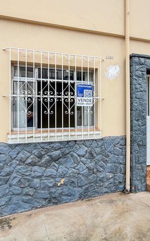 Casa à venda com 70m², 2 quartos e sem vaga Casa à venda com 70m², 2 quartos e sem vagaFachada