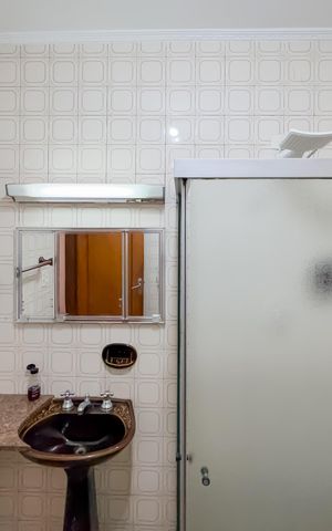 Casa à venda com 70m², 2 quartos e sem vaga Casa à venda com 70m², 2 quartos e sem vagaBanheiro Térreo