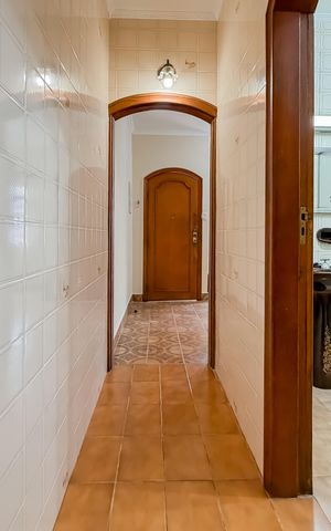 Casa à venda com 70m², 2 quartos e sem vaga Casa à venda com 70m², 2 quartos e sem vagaCorredor Térreo