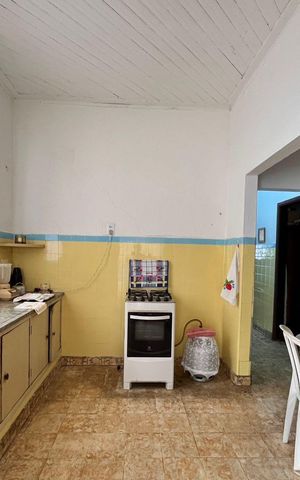 Casa à venda com 301m², 3 quartos e 2 vagas Casa à venda com 301m², 3 quartos e 2 vagasCozinha