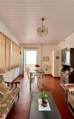 Casa à venda com 301m², 3 quartos e 2 vagas Casa à venda com 301m², 3 quartos e 2 vagasSala 2