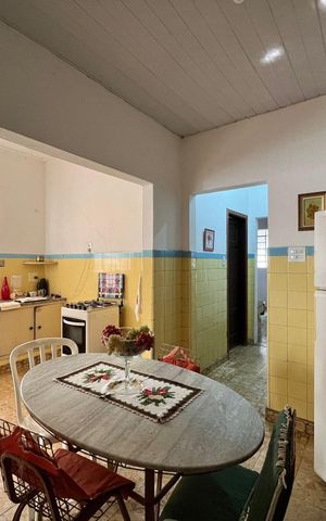 Casa à venda com 301m², 3 quartos e 2 vagas Casa à venda com 301m², 3 quartos e 2 vagasCozinha