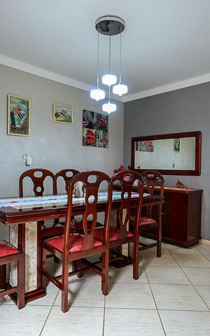 Casa à venda com 224m², 3 quartos e 4 vagasCopa