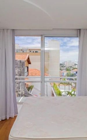 Casa à venda com 397m², 3 quartos e 6 vagas Casa à venda com 397m², 3 quartos e 6 vagasQuarto