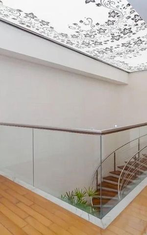 Casa à venda com 397m², 3 quartos e 6 vagas Casa à venda com 397m², 3 quartos e 6 vagasCorredor