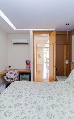 Casa à venda com 397m², 3 quartos e 6 vagas Casa à venda com 397m², 3 quartos e 6 vagasQuarto