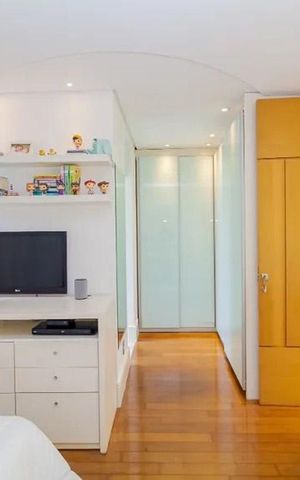 Casa à venda com 397m², 3 quartos e 6 vagas Casa à venda com 397m², 3 quartos e 6 vagasQuarto