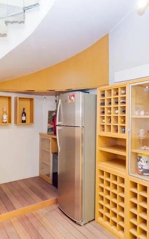 Casa à venda com 397m², 3 quartos e 6 vagas Casa à venda com 397m², 3 quartos e 6 vagasCloset