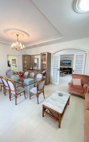 Casa para alugar com 420m², 5 quartos e 8 vagas