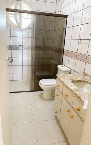 Casa para alugar com 420m², 5 quartos e 8 vagas