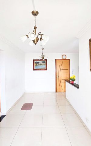 Apartamento à venda com 53m², 2 quartos e 1 vaga Apartamento à venda com 53m², 2 quartos e 1 vagaSala