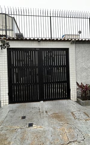Casa à venda com 124m², 2 quartos e 1 vagaFachada 