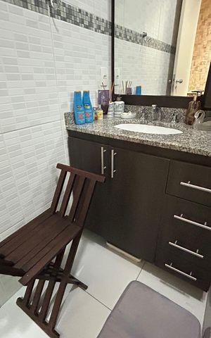 Casa à venda com 124m², 2 quartos e 1 vagaBanheiro 2