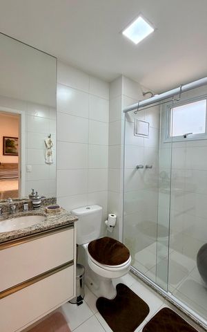 Apartamento à venda com 231m², 3 quartos e 3 vagas Apartamento à venda com 231m², 3 quartos e 3 vagasBanheiro 2