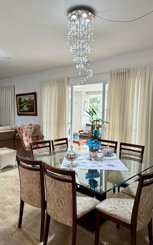 Apartamento à venda com 231m², 3 quartos e 3 vagas Apartamento à venda com 231m², 3 quartos e 3 vagasSala 3