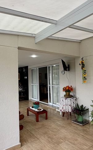 Apartamento à venda com 231m², 3 quartos e 3 vagas Apartamento à venda com 231m², 3 quartos e 3 vagasVaranda 3