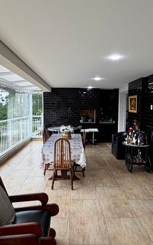 Apartamento à venda com 231m², 3 quartos e 3 vagas Apartamento à venda com 231m², 3 quartos e 3 vagasVaranda 4