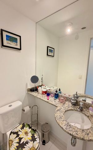 Apartamento à venda com 231m², 3 quartos e 3 vagas Apartamento à venda com 231m², 3 quartos e 3 vagasBanheiro 4