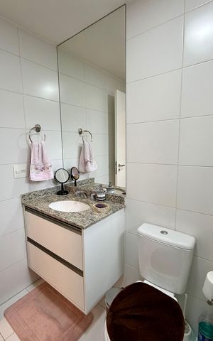 Apartamento à venda com 231m², 3 quartos e 3 vagas Apartamento à venda com 231m², 3 quartos e 3 vagasBanheiro 2